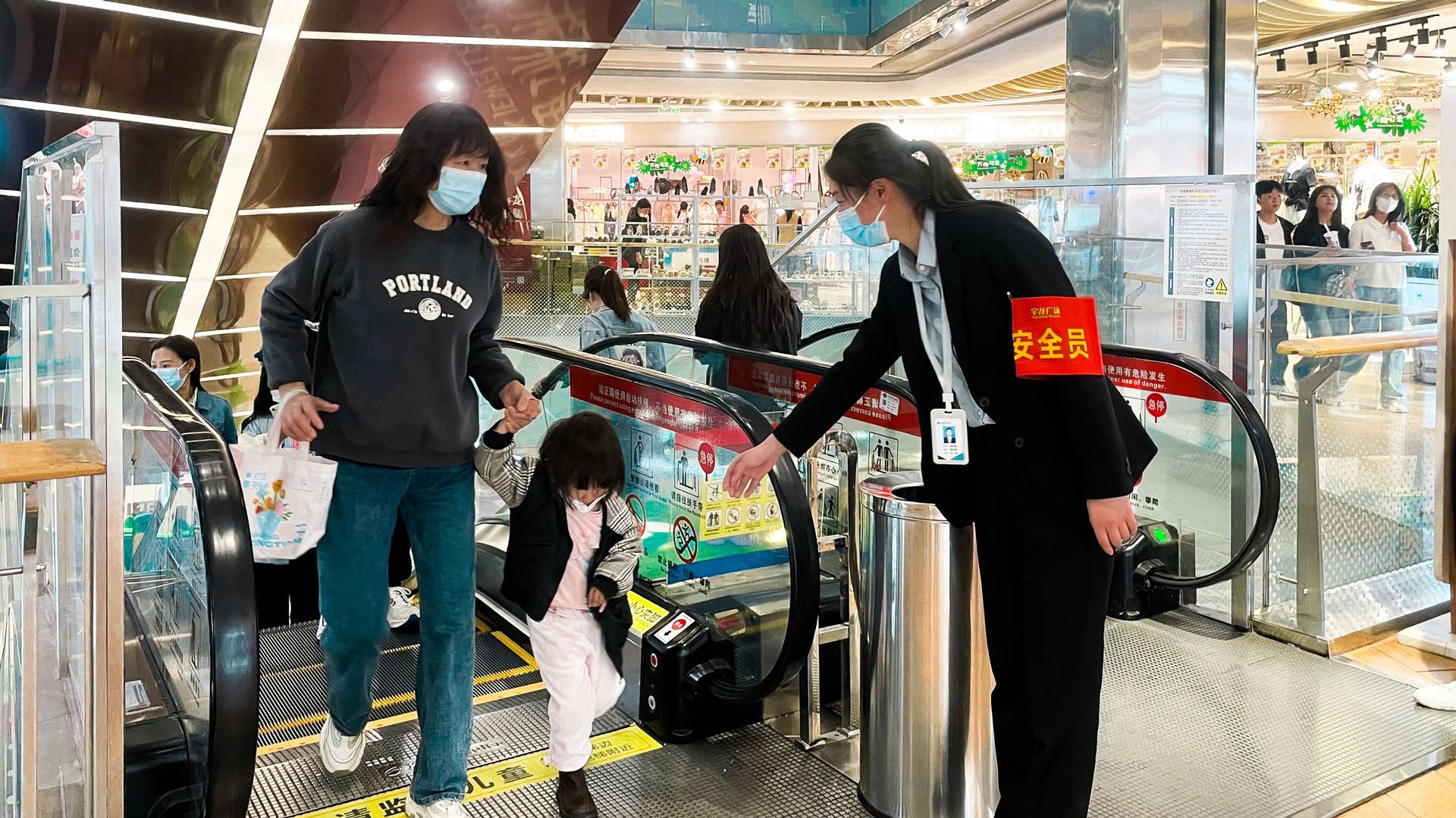 百貨公司：致敬勞動者，平凡亦有光！圖三-2.jpg